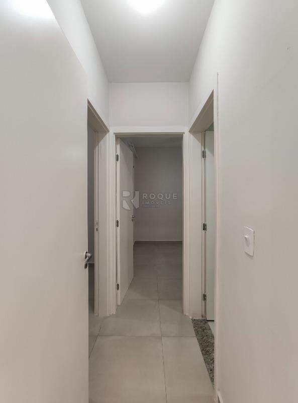 Apartamento para aluguel no bairro Chácaras Antonieta: Hall 