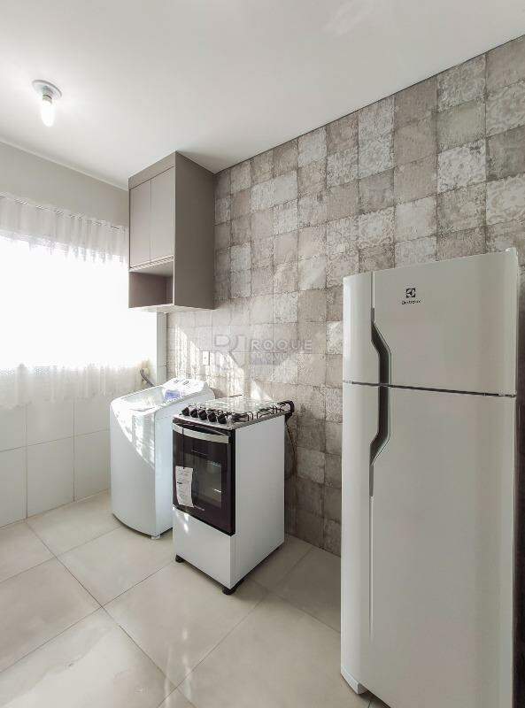 Apartamento para aluguel no bairro Chácaras Antonieta: Cozinha 