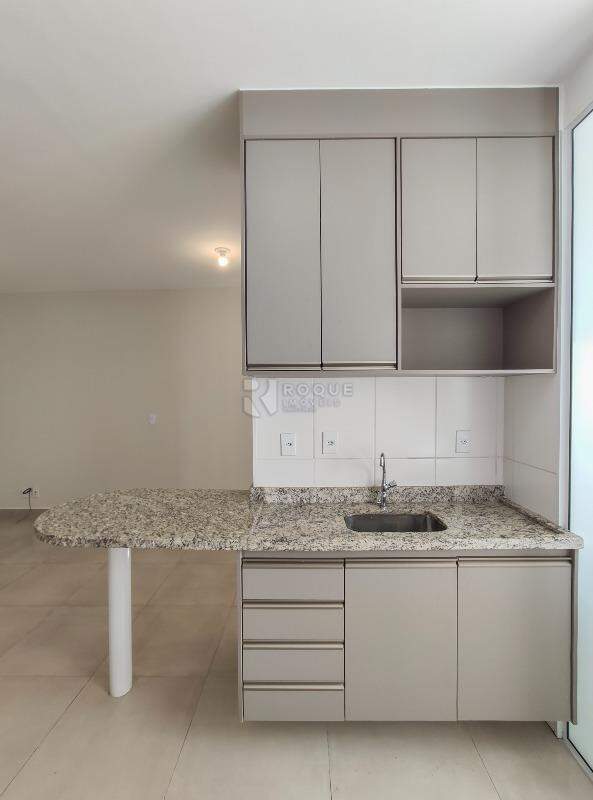 Apartamento para aluguel no bairro Chácaras Antonieta: Cozinha 