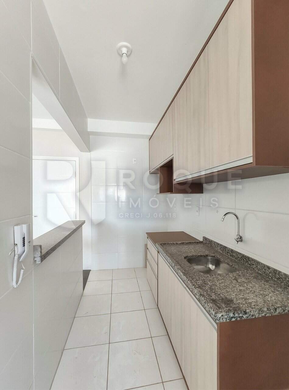 Apartamento para aluguel no bairro Chácaras Antonieta: Cozinha