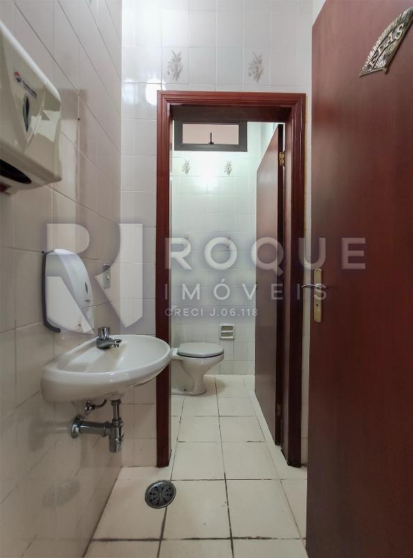 Salas/Conjuntos para aluguel no bairro Centro: WC 1