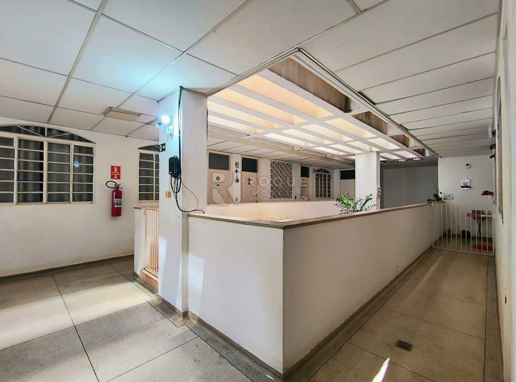 Apartamento para aluguel no bairro Centro: Hall em comum