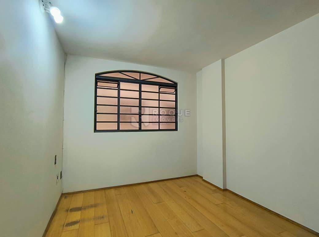 Apartamento para aluguel no bairro Centro: Sala