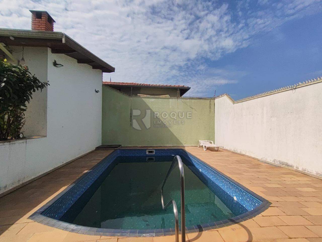 Casa Residencial para aluguel no bairro Vila Rocha: Piscina