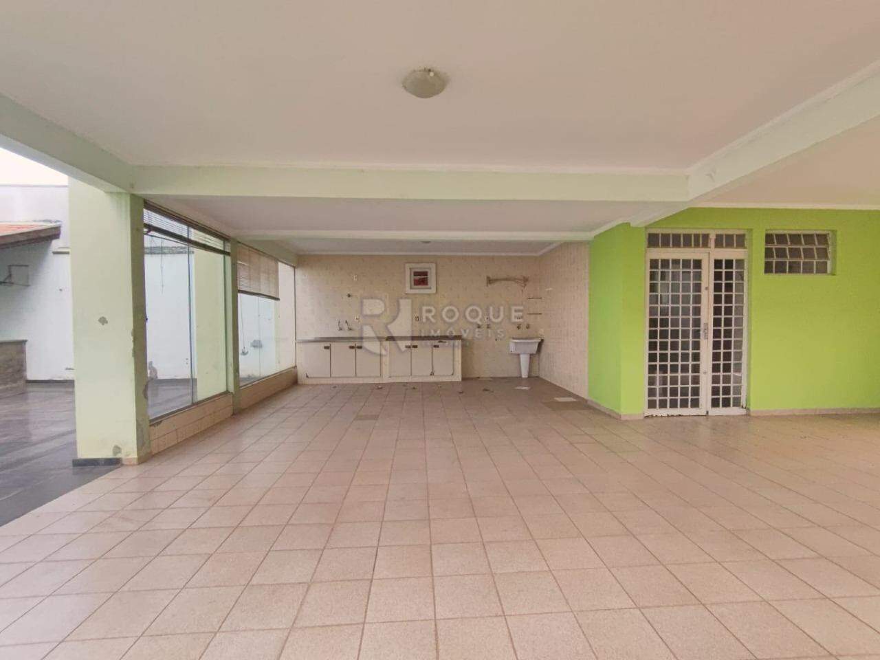 Casa Residencial para aluguel no bairro Vila Rocha: Garagem