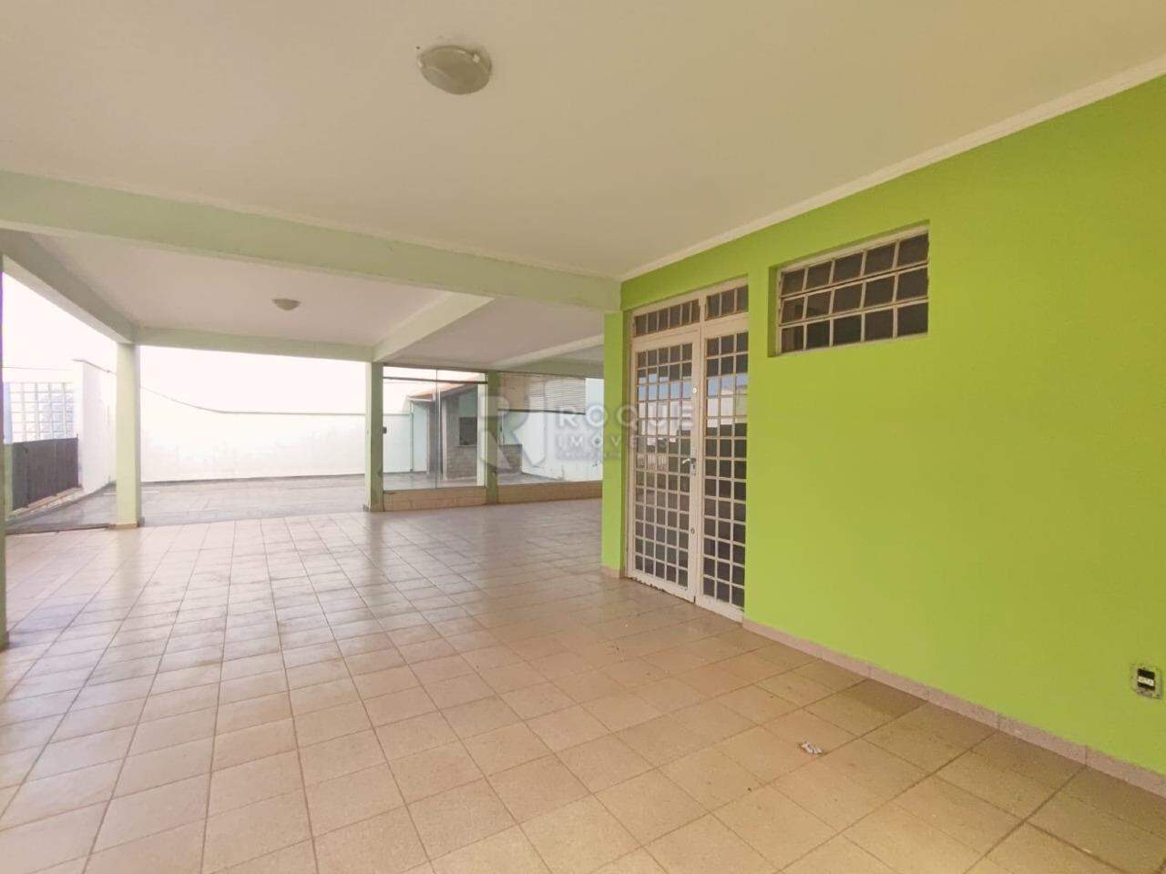 Casa Residencial para aluguel no bairro Vila Rocha: Garagem