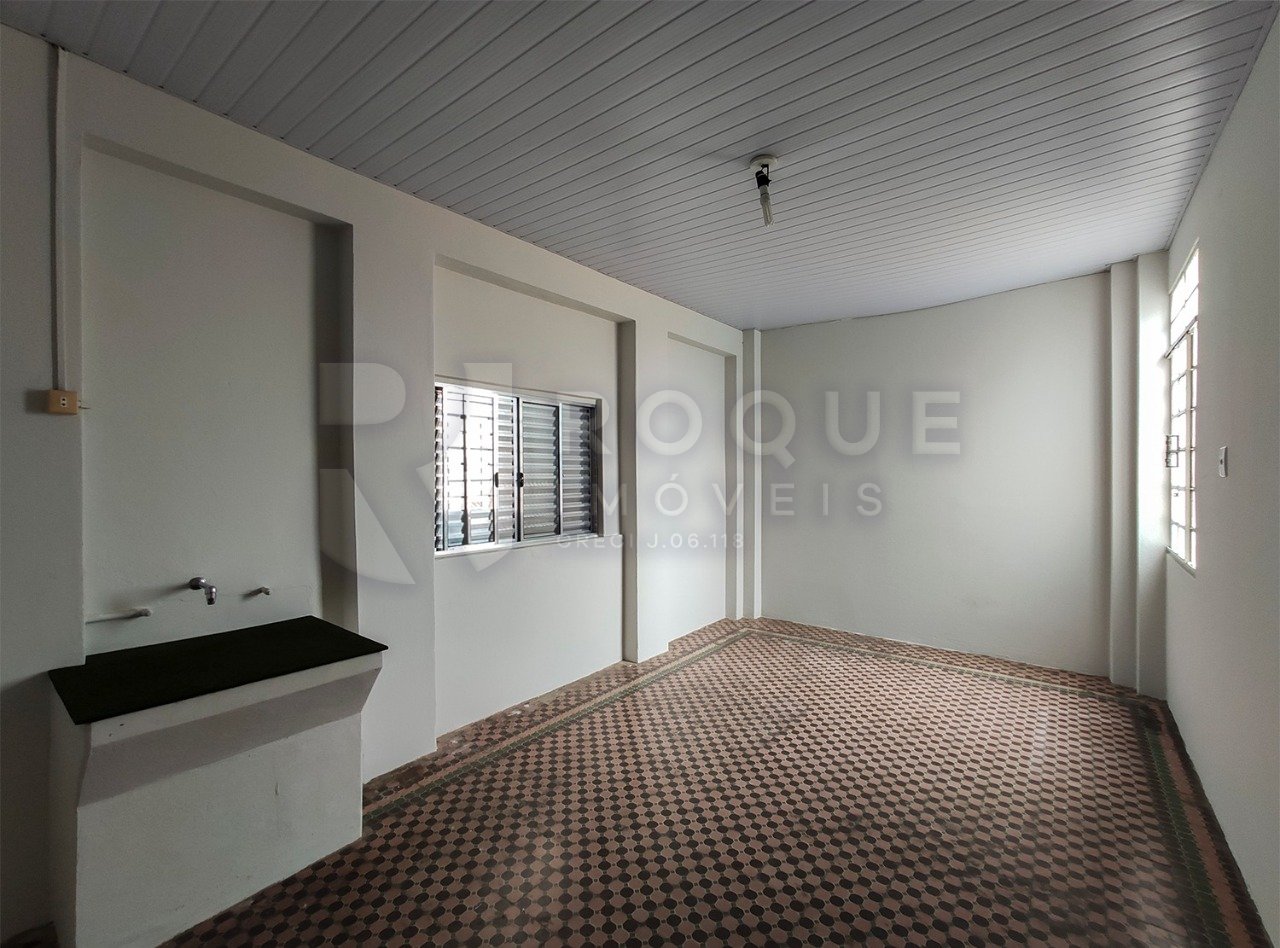 Casa Residencial para aluguel no bairro Centro: Copa / Área de serviço 