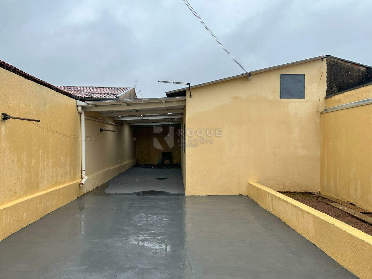 Casa Residencial para aluguel no bairro Jardim Residencial Dona Santina Paroli Peccinini: Frente 