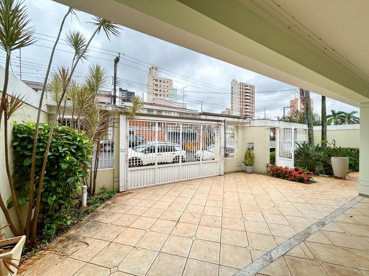 Casa Comercial para aluguel no bairro Jardim Mercedes: Frente 