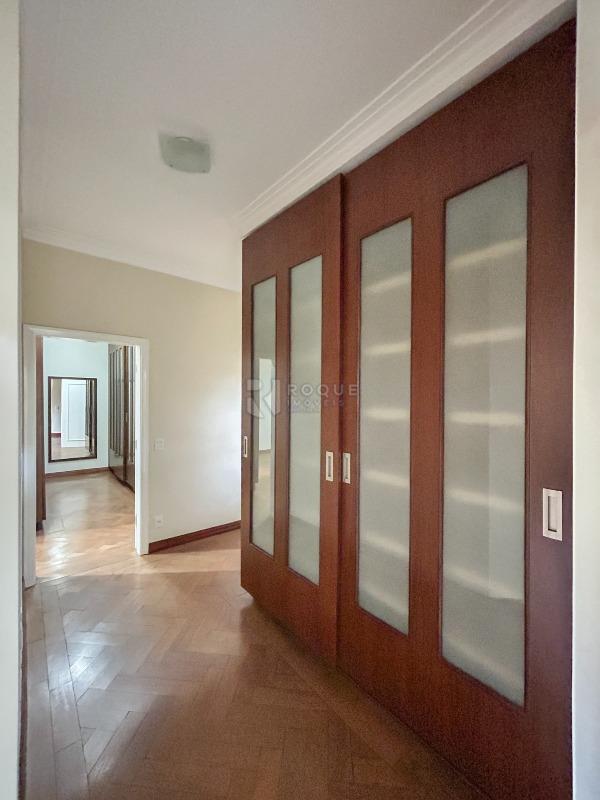 Casa Comercial para aluguel no bairro Jardim Mercedes: Hall 