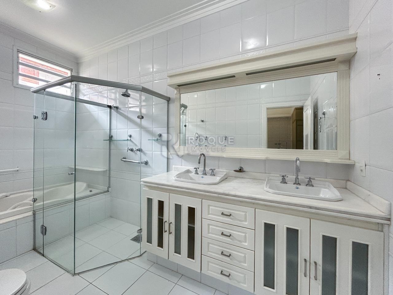 Casa Comercial para aluguel no bairro Jardim Mercedes: WC social sala 6