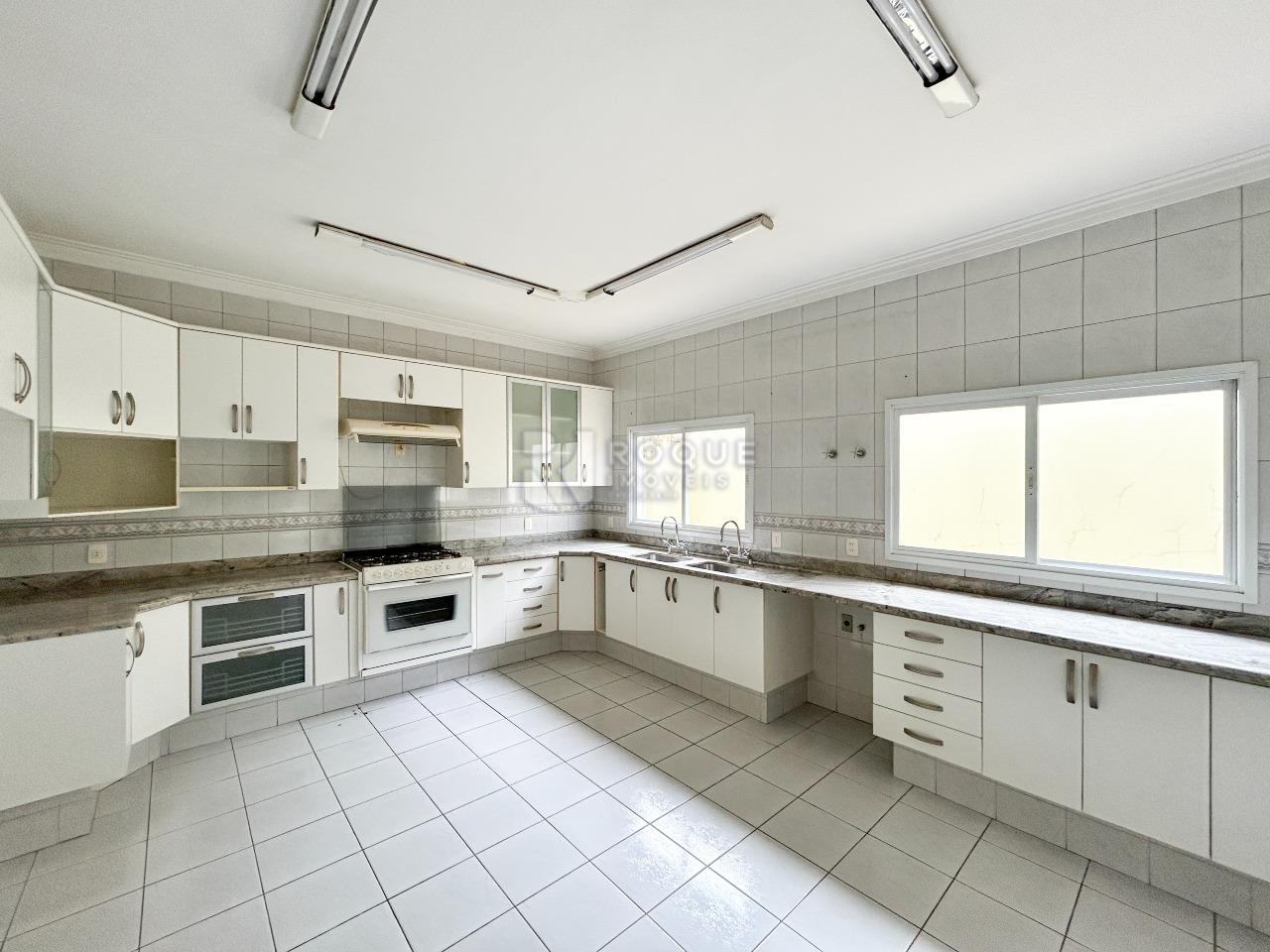 Casa Comercial para aluguel no bairro Jardim Mercedes: Copa 