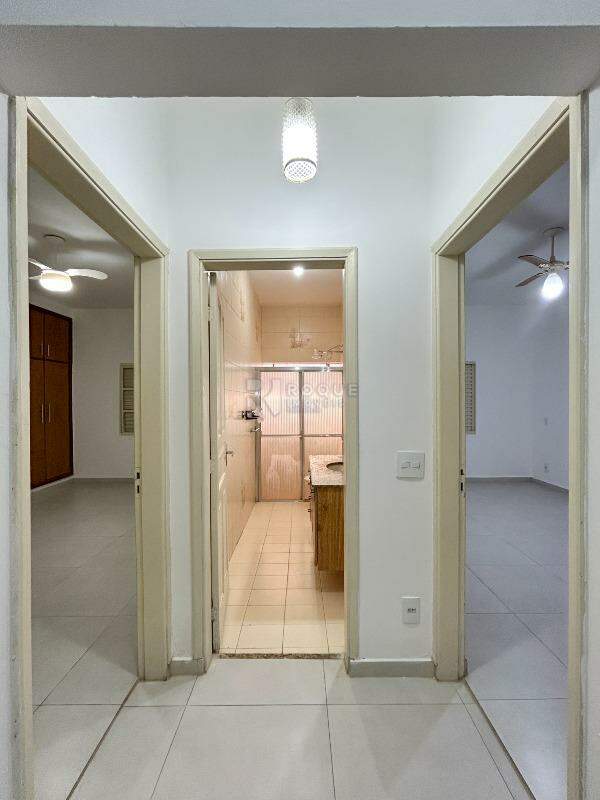 Casa Residencial para aluguel no bairro Centro: Hall 