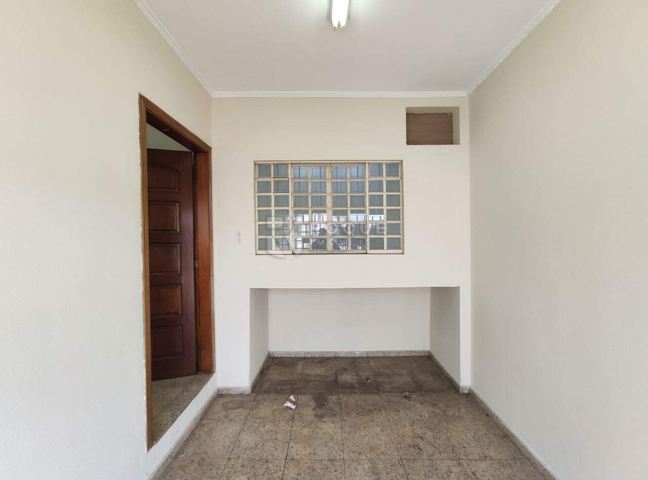 Casa Comercial para aluguel no bairro Boa Vista: Garagem 