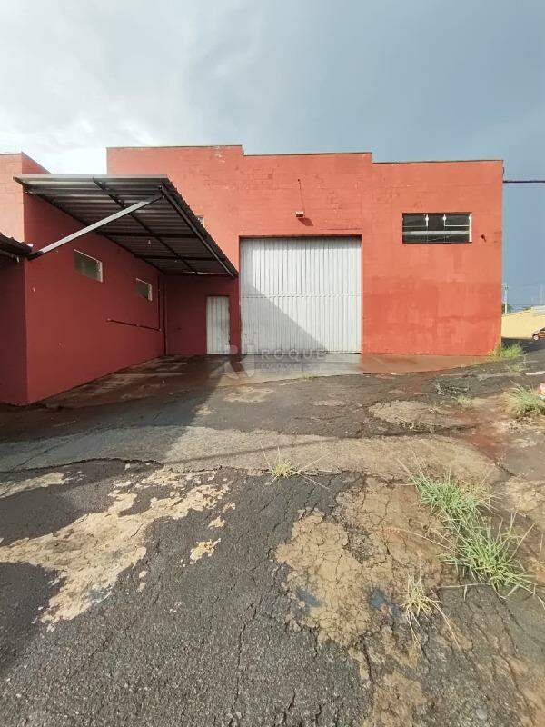 Barracão/Galpão para aluguel no bairro Vila Nova: Fachada