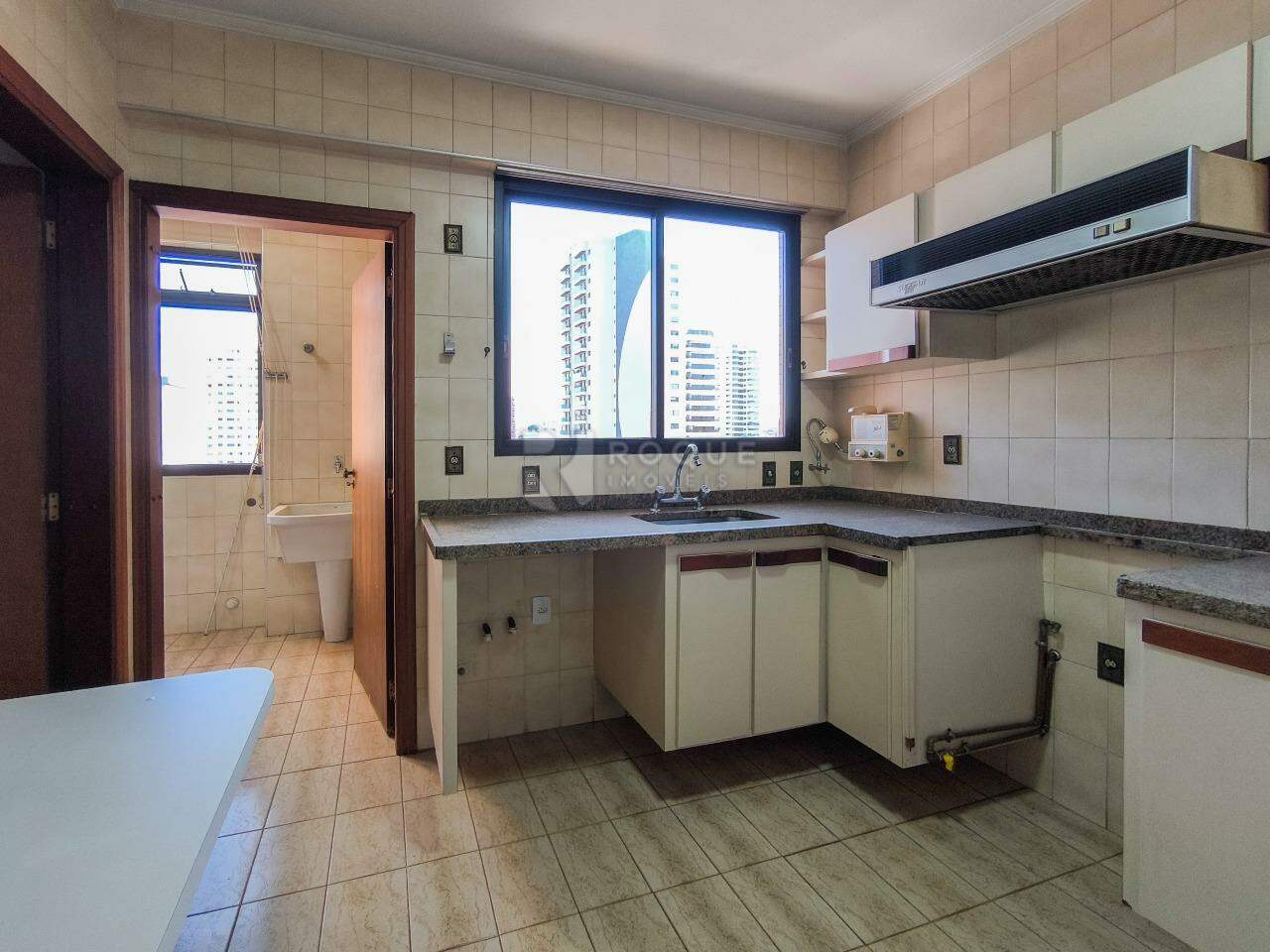Apartamento à venda no bairro Centro: COZINHA