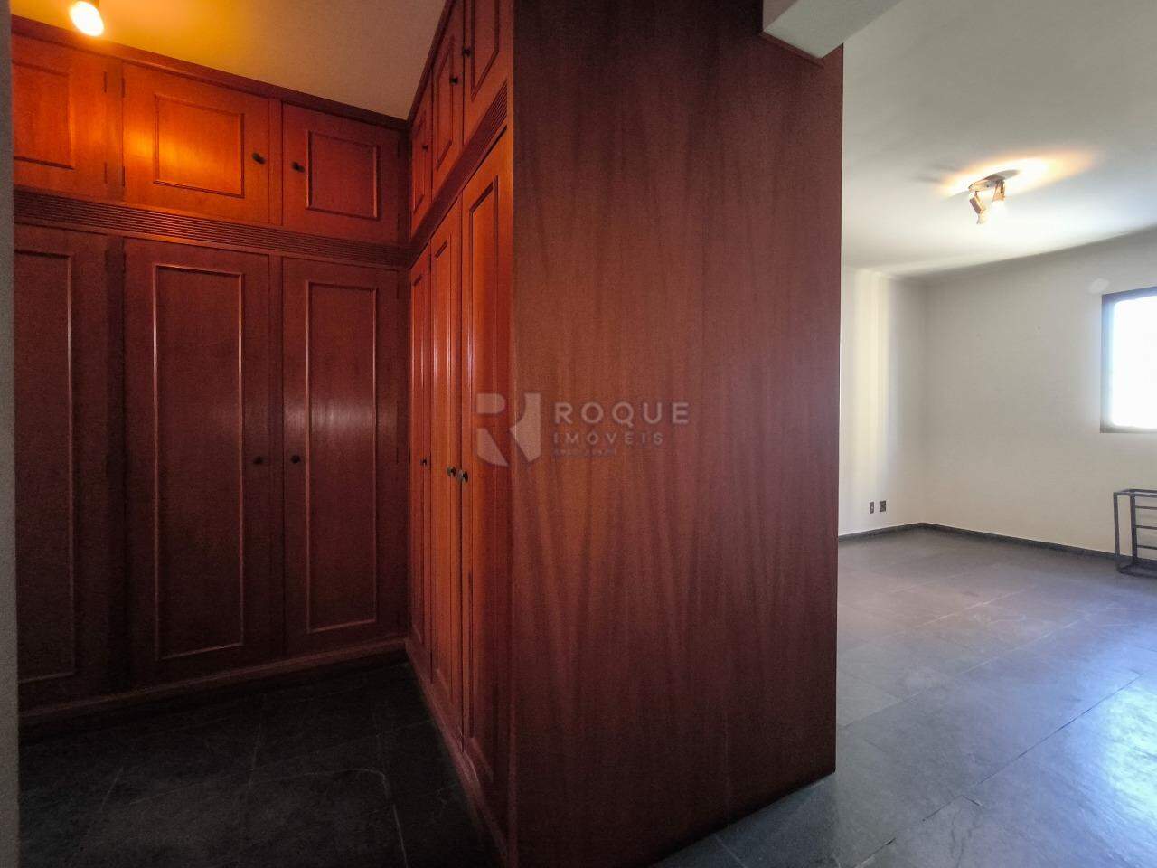 Apartamento à venda no bairro Centro: SUÍTE 1