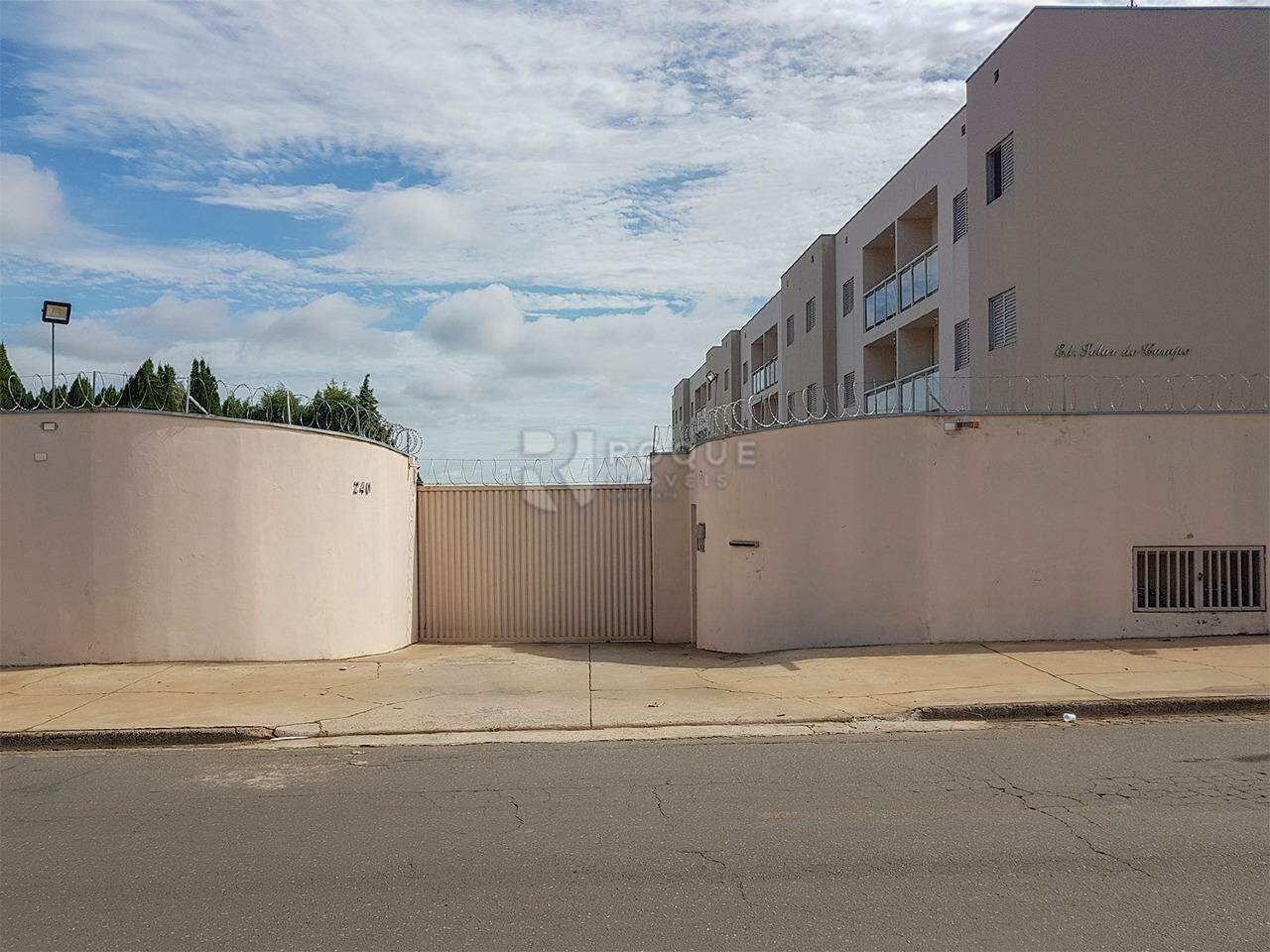 Apartamento para aluguel no bairro Chácaras Antonieta: Fachada 