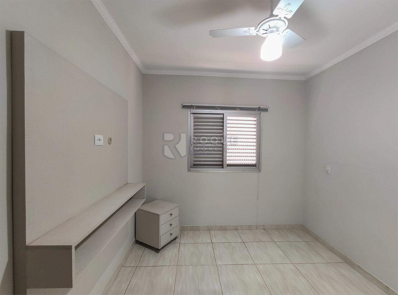 Apartamento para aluguel no bairro Chácaras Antonieta: Dormitório 1