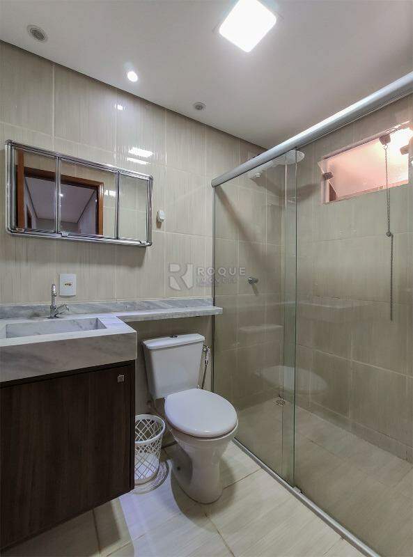 Apartamento para aluguel no bairro Chácaras Antonieta: WC social 