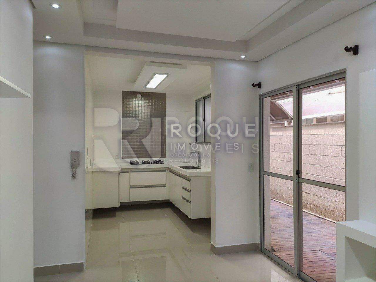 Apartamento à venda no bairro Jardim do Lago: 