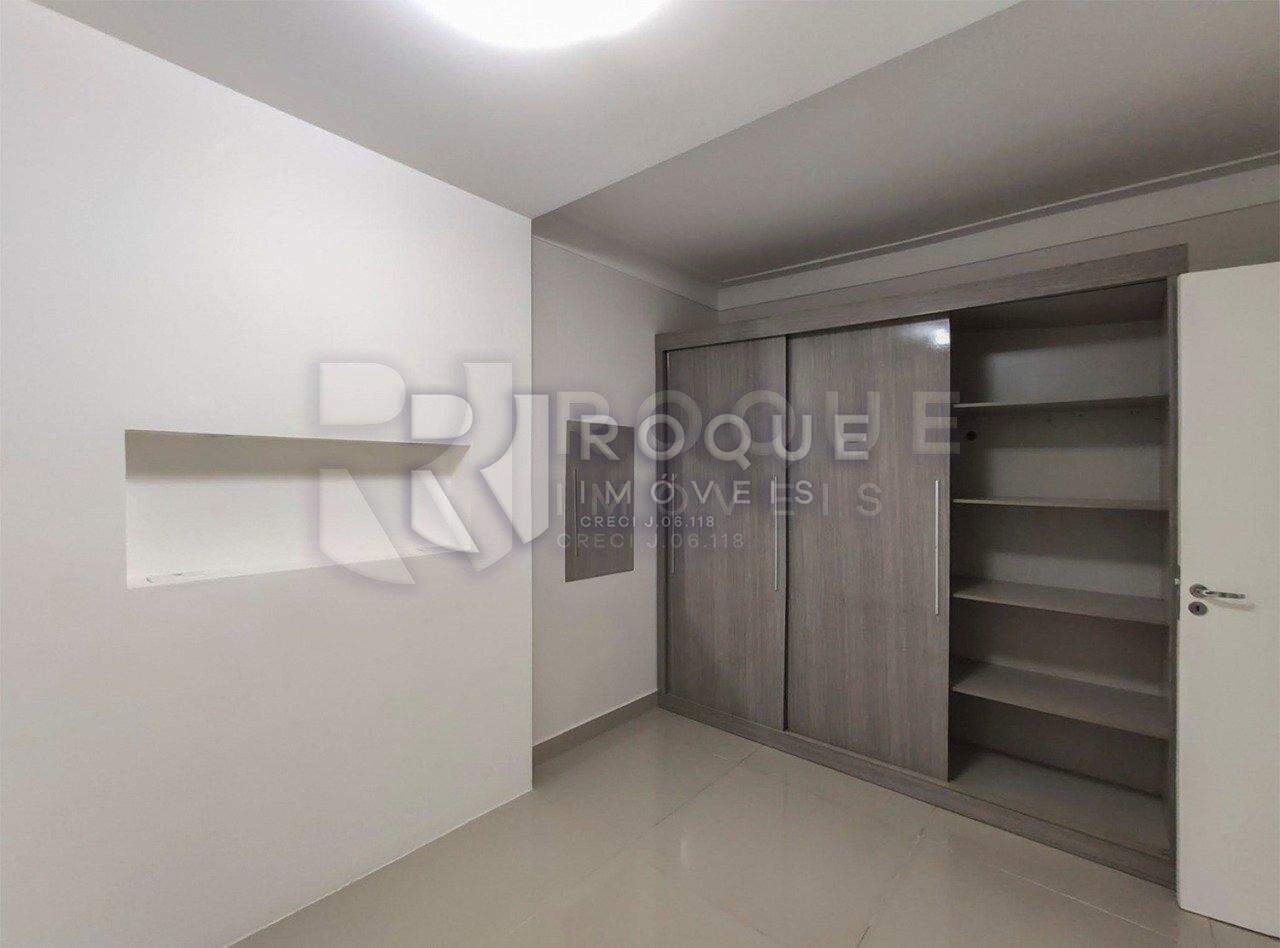 Apartamento à venda no bairro Jardim do Lago: