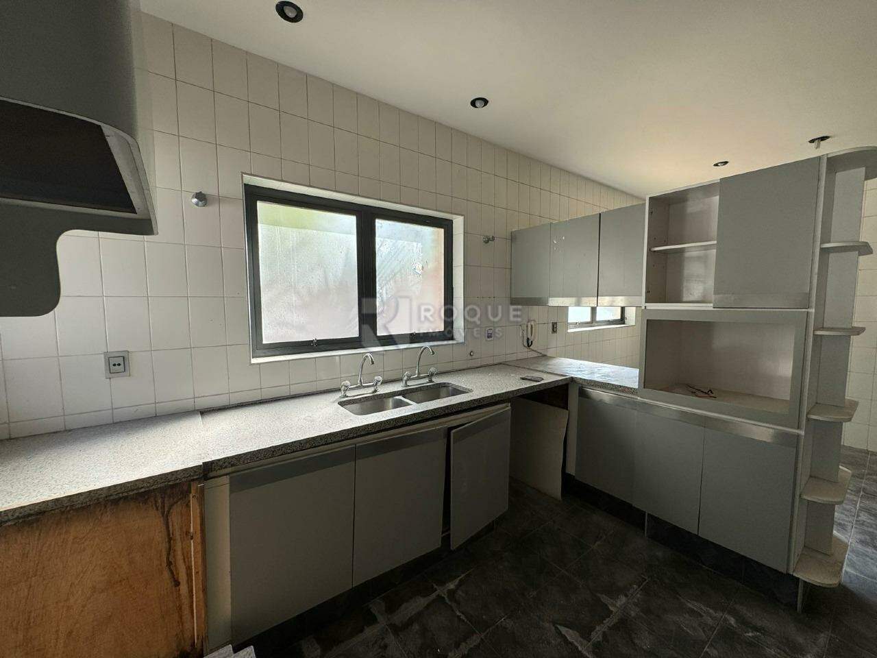 Casa em condomínio à venda no bairro Jardim Florença: COZINHA