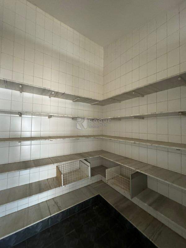 Casa em condomínio à venda no bairro Jardim Florença: DISPENSA