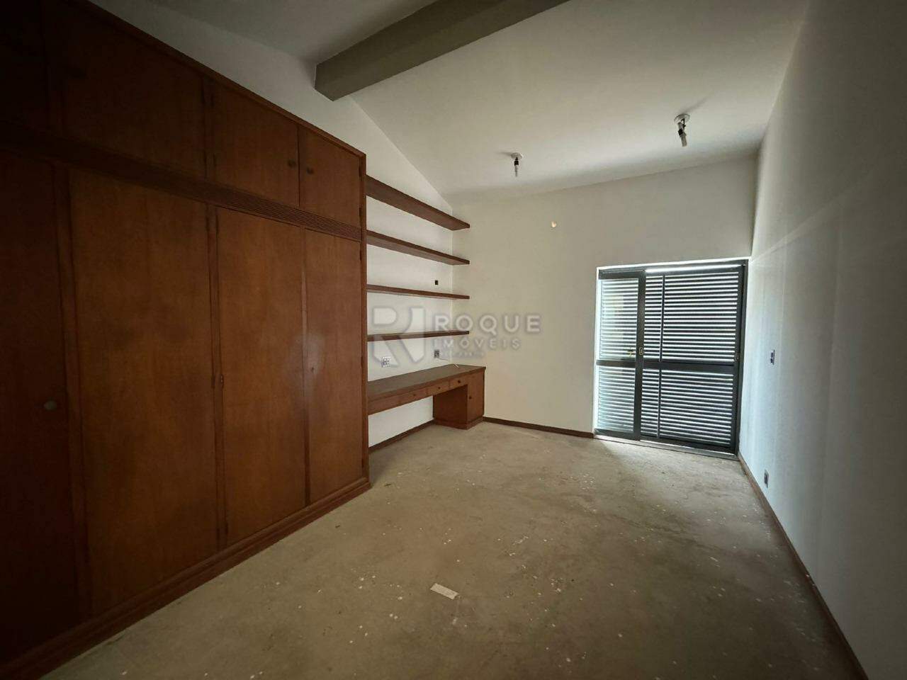 Casa em condomínio à venda no bairro Jardim Florença: SUÍTE 02