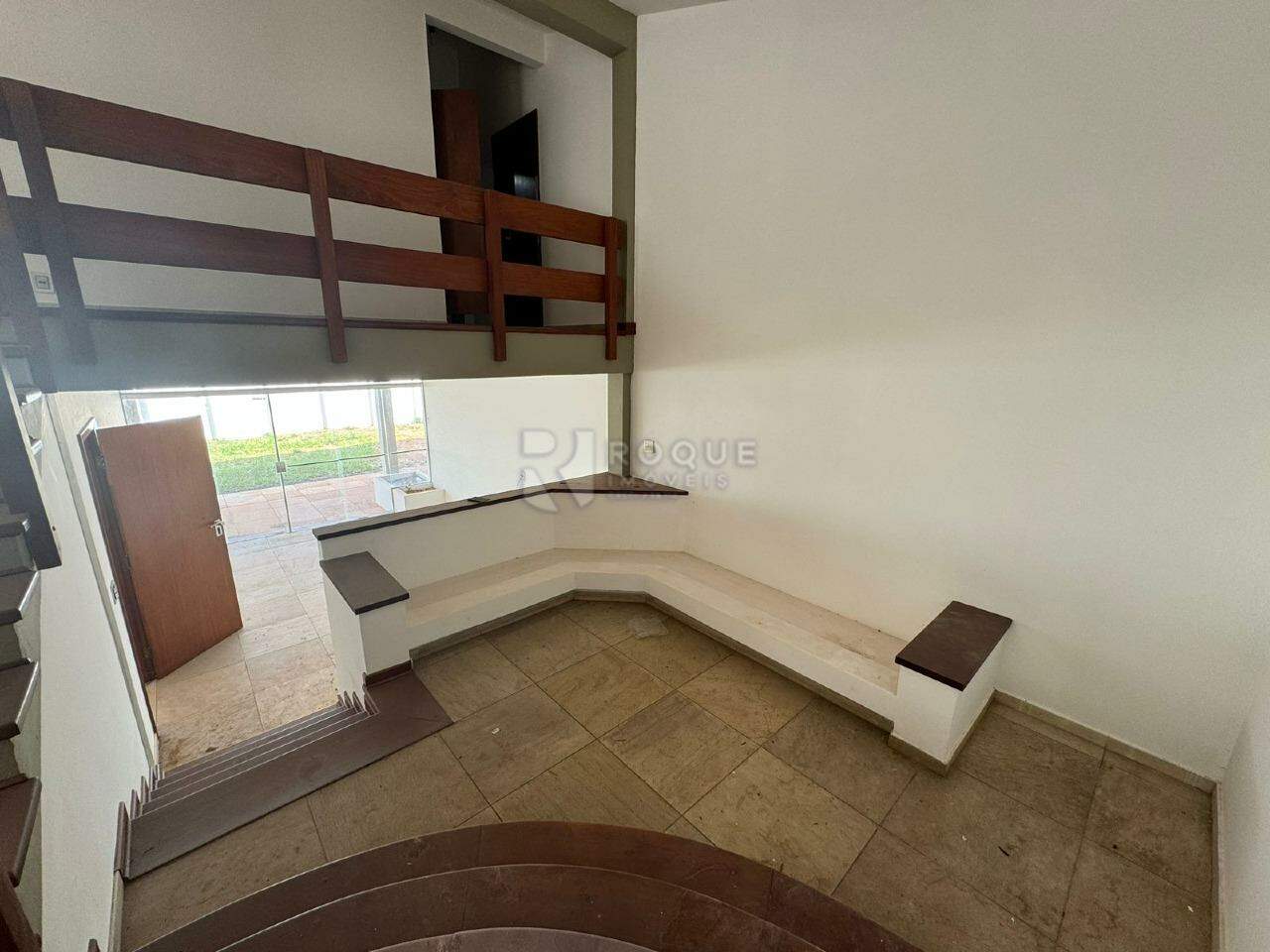 Casa em condomínio à venda no bairro Jardim Florença: SALA DE ESTAR 01