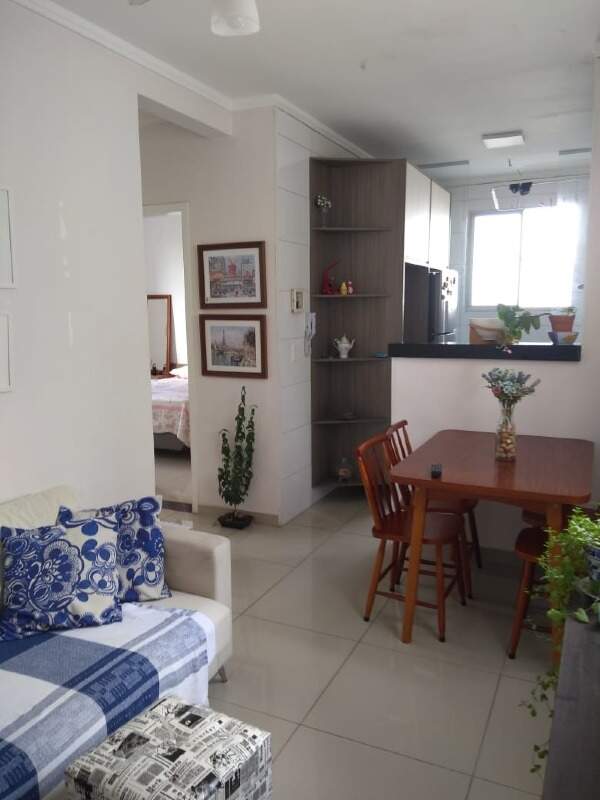 Apartamento à venda no bairro Jardim Colina Verde: 