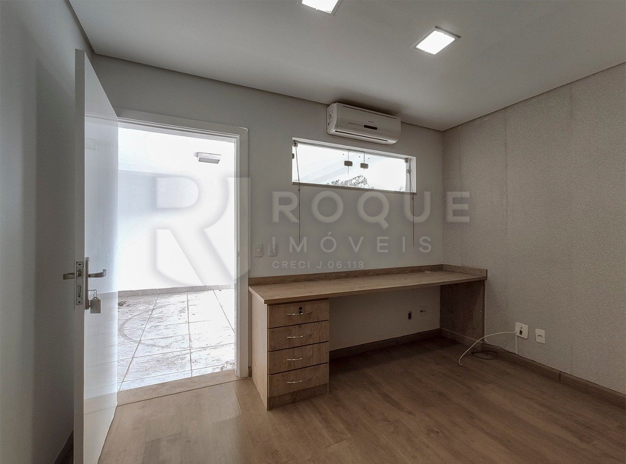 Casa Residencial à venda no bairro Jardim Colinas de São João: 