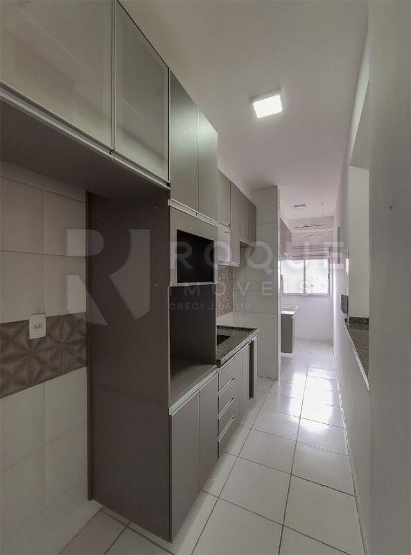 Apartamento à venda no bairro Chácaras Antonieta: 