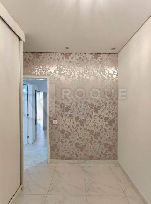 Apartamento à venda no bairro Chácaras Antonieta: 