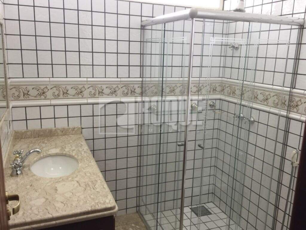 Casa em condomínio à venda no bairro Jardim Monte Carlo: