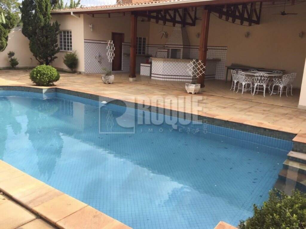 Casa em condomínio à venda no bairro Jardim Monte Carlo: