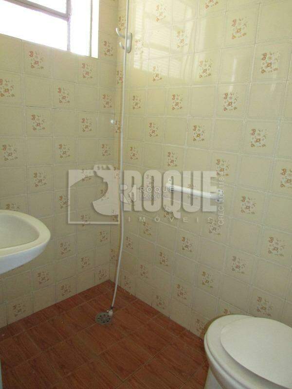 Casa Residencial para aluguel no bairro Vila Rocha: WC social 1 
