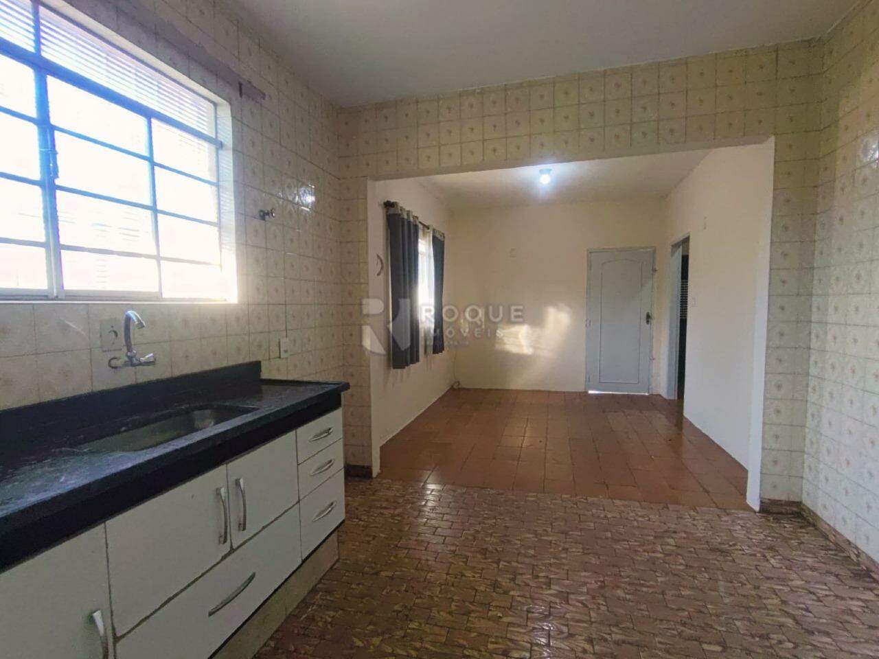 Casa Residencial para aluguel no bairro Jardim Nova Itália: Cozinha