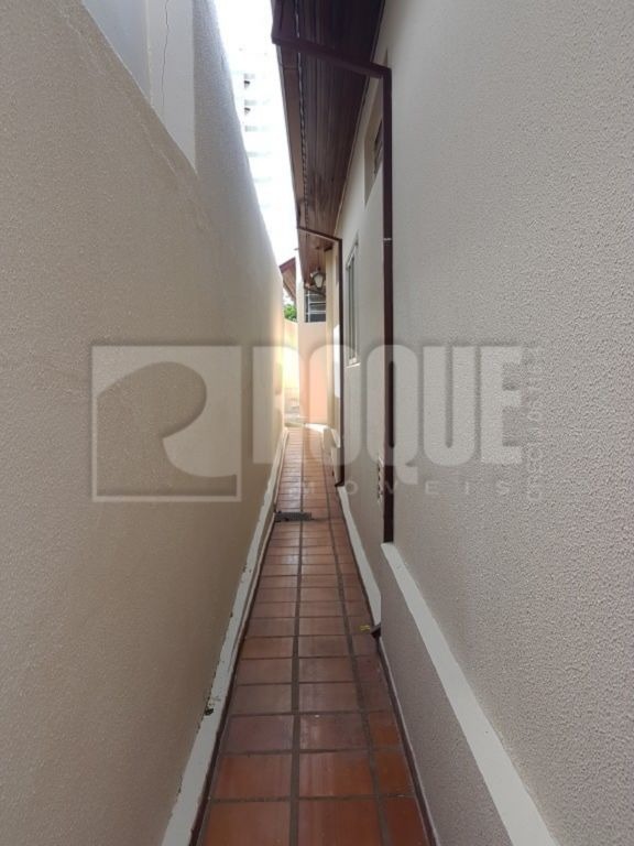 Casa Residencial à venda no bairro Centro: 