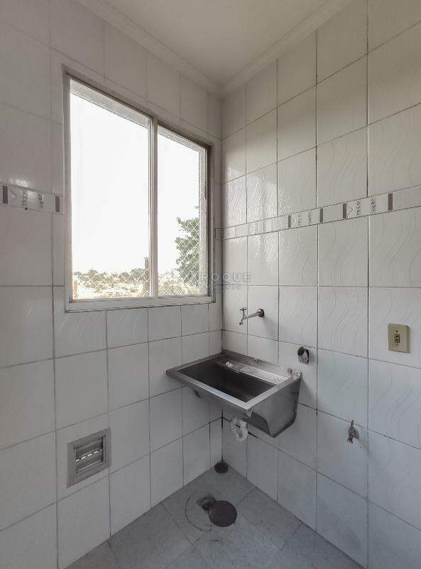 Apartamento para aluguel no bairro Jardim Maria Flora: Área de serviço 