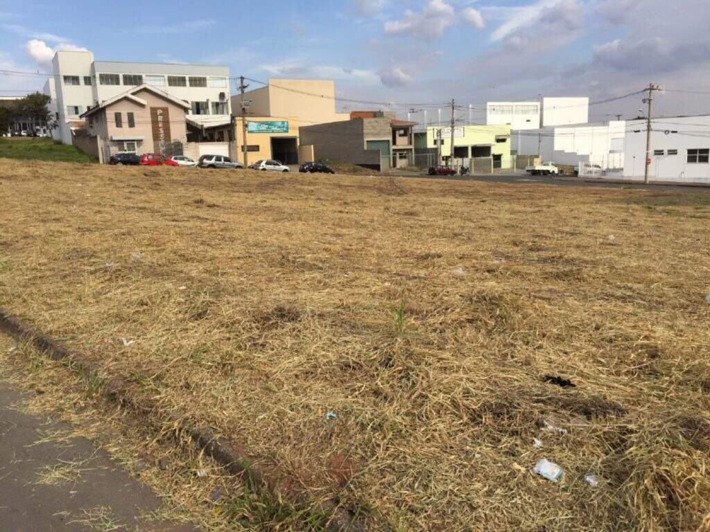 Terreno à venda no bairro Jardim Porto Real II: