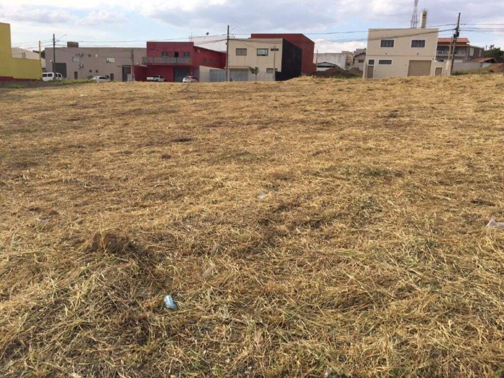 Terreno à venda no bairro Jardim Porto Real II: 