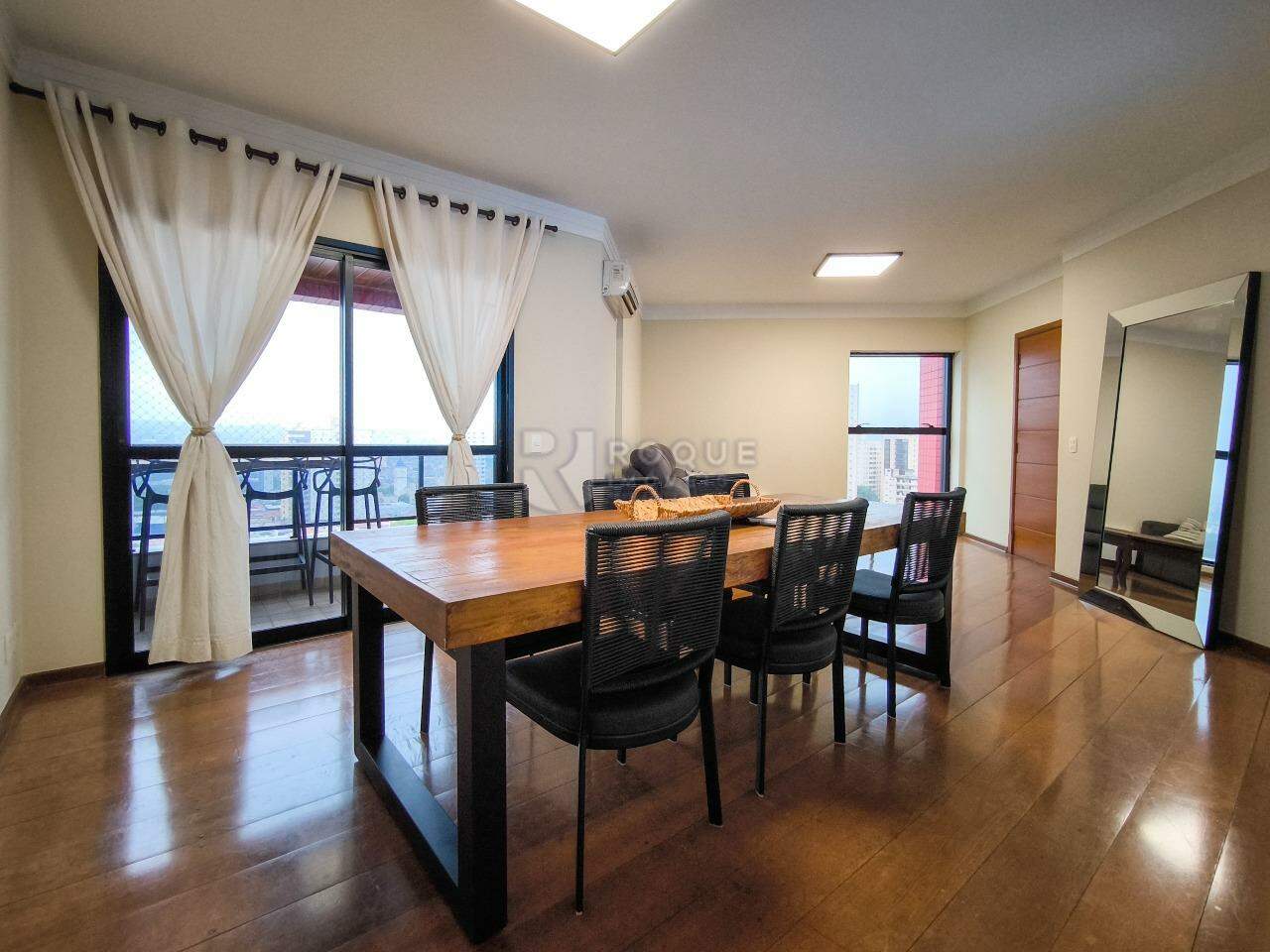 Apartamento à venda no bairro Centro: SALA DE JANTAR