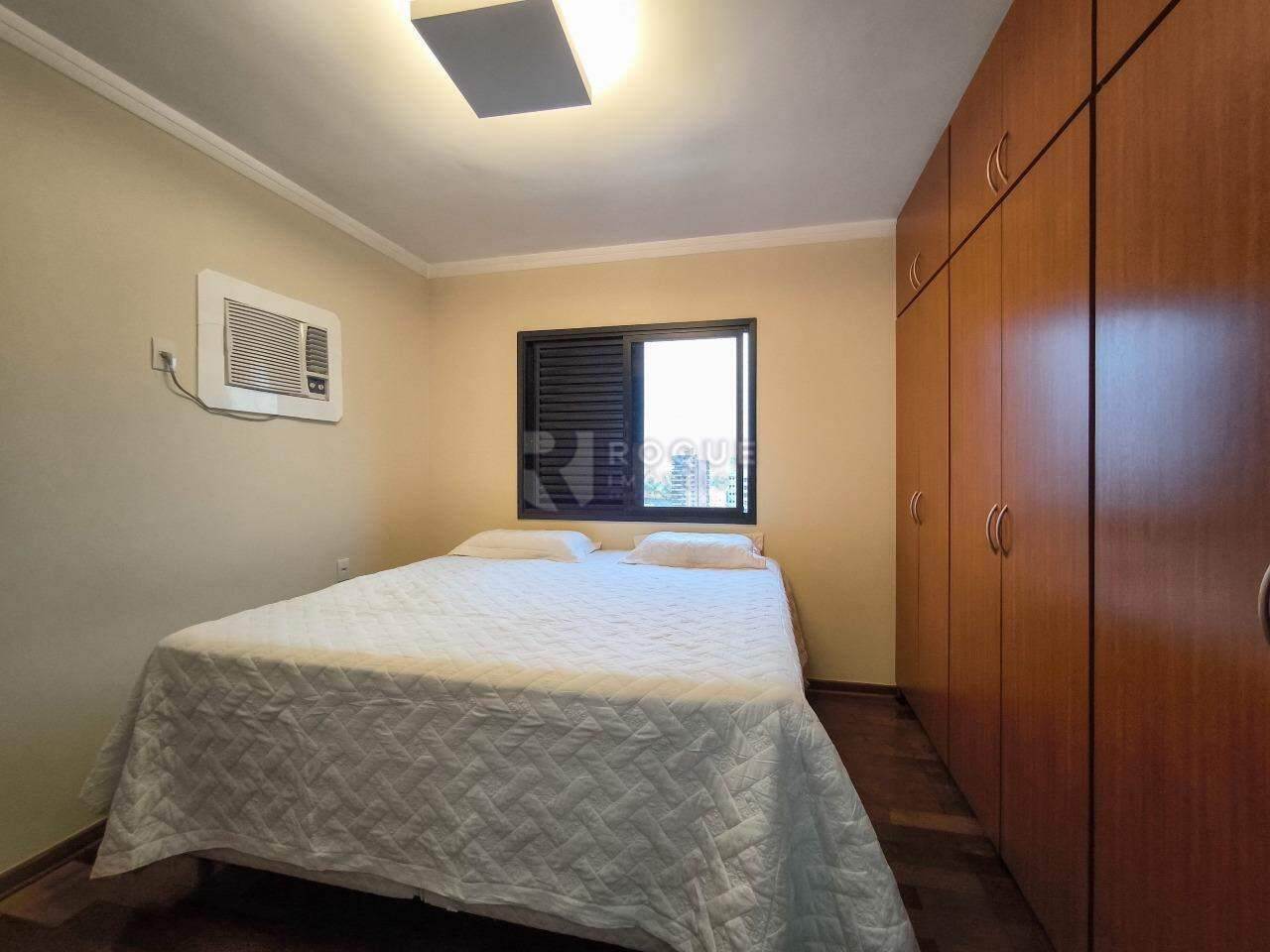 Apartamento à venda no bairro Centro: SUÍTE 1