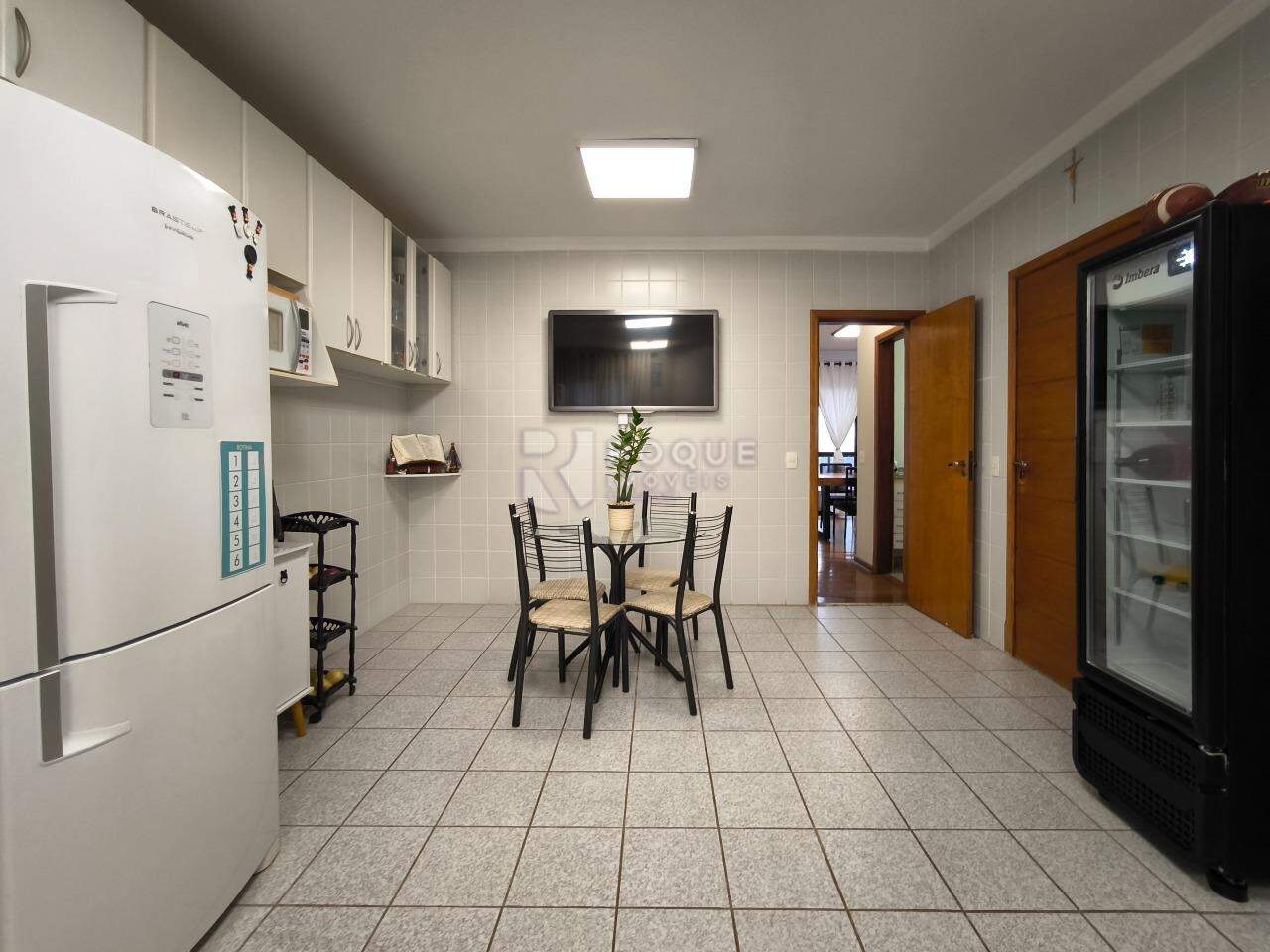 Apartamento à venda no bairro Centro: COZINHA