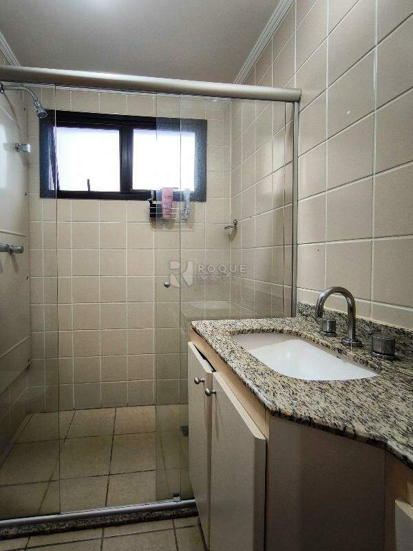 Apartamento à venda no bairro Centro: WC SUÍTE 2