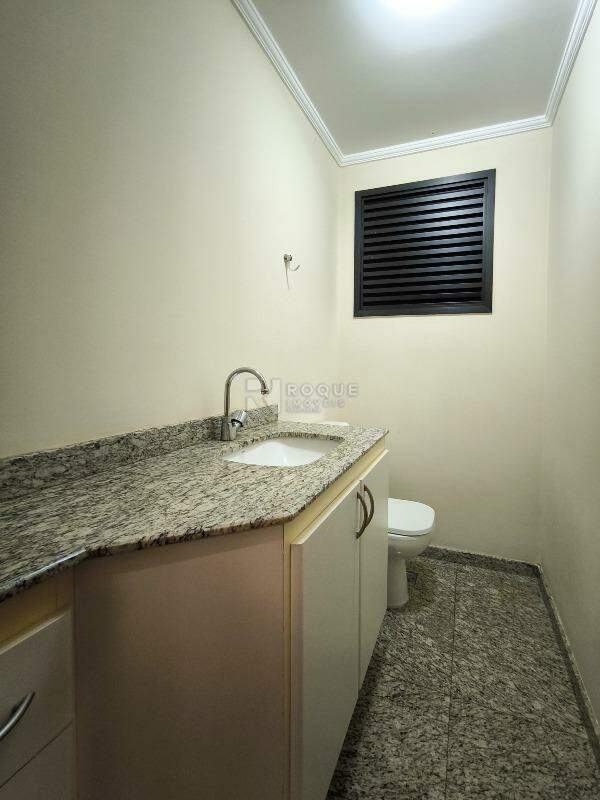 Apartamento à venda no bairro Centro: LAVABO