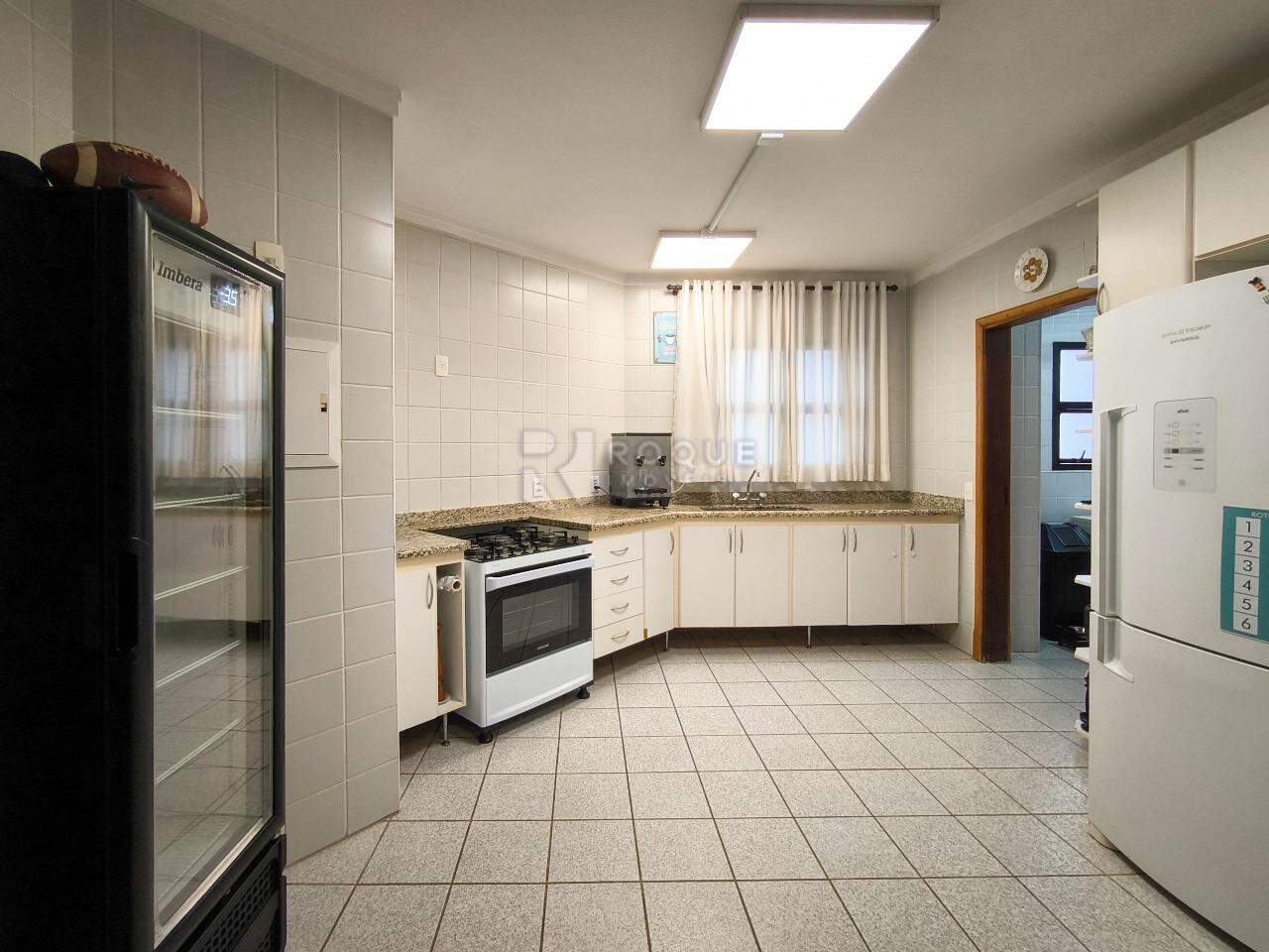 Apartamento à venda no bairro Centro: COZINHA