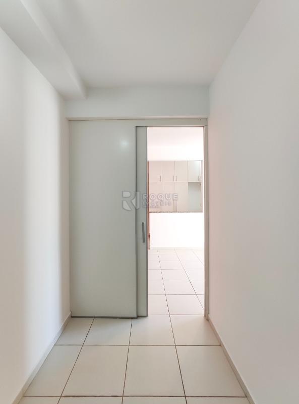 Apartamento para aluguel no bairro Jardim Esmeralda: Hall 