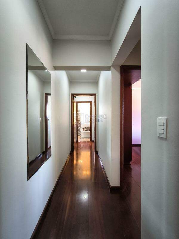 Apartamento à venda no bairro Vila Independência: CORREDOR INTERNO